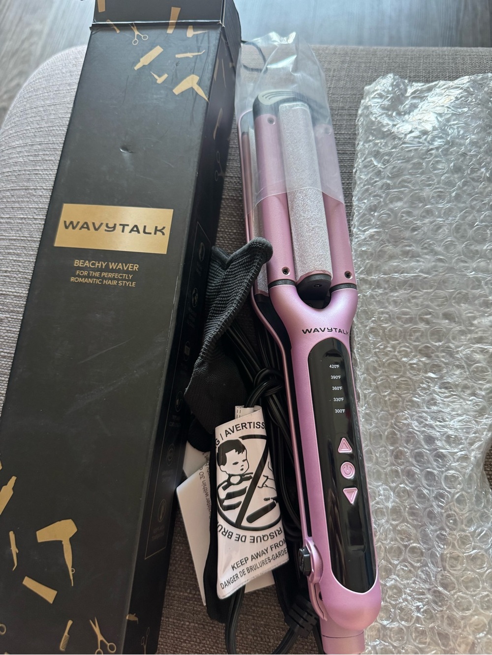 Beachy Waver Hair Styler - Pink wavy talk